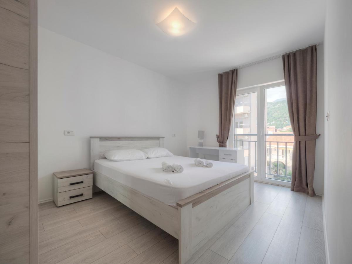 Family Three Bedroom Apartment Brando Budva Luaran gambar