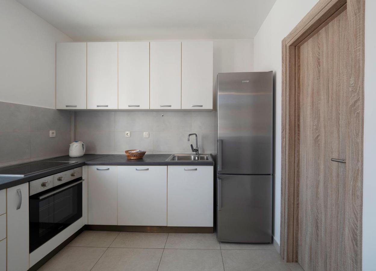 Family Three Bedroom Apartment Brando Budva Luaran gambar