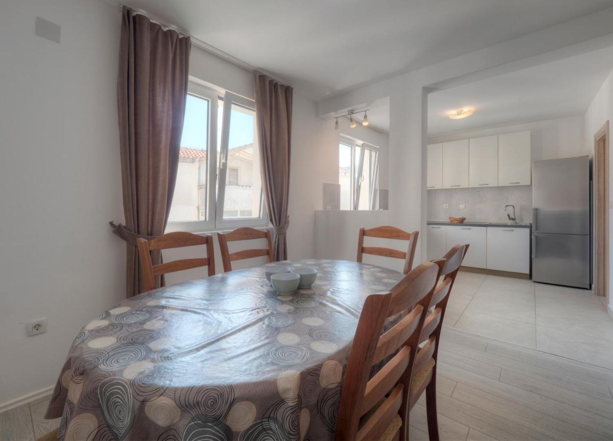 Family Three Bedroom Apartment Brando Budva Luaran gambar